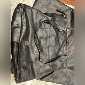 Kooba Everette Black Tote Bag Handbag Shoulder Leather Expands Gold Hardware